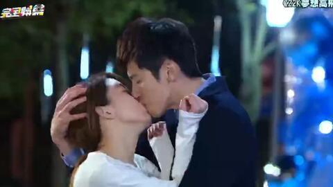 國(guó)產(chǎn)電影強(qiáng)吻片段視頻,國(guó)產(chǎn)電影強(qiáng)吻片段，情感火花四溢