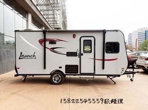 國(guó)產(chǎn)多人拖掛房車(chē)視頻