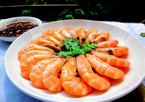 國(guó)產(chǎn)蝦怎么制作烹飪的視頻,國(guó)產(chǎn)蝦烹飪視頻教程