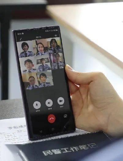 國(guó)產(chǎn)女警短視頻,短視頻展現(xiàn)警花英姿